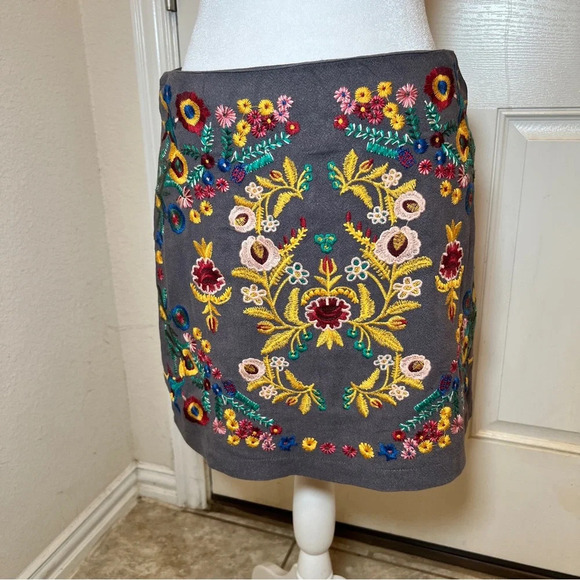 Umgee Embroidered Floral Zip Back Mini Skirt, M - Picture 4 of 6